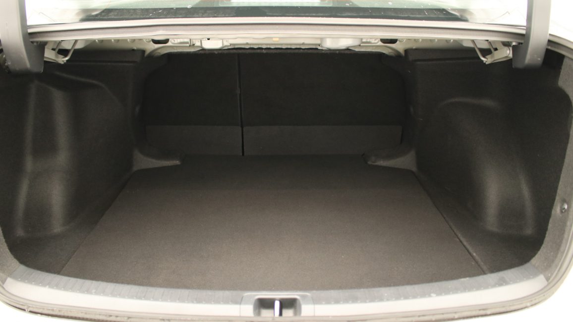 Toyota Corolla 1.5 Comfort WD1107R w abonamencie dla firm