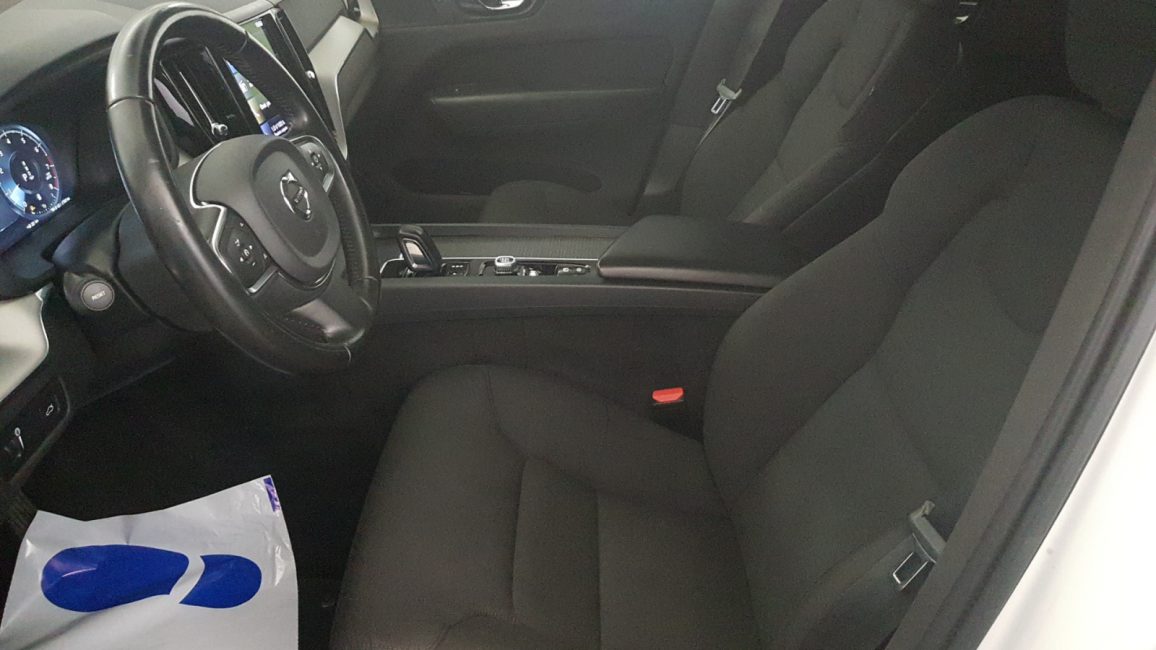 Volvo XC60 B4 B Momentum Pro aut WD0044P w leasingu dla firm