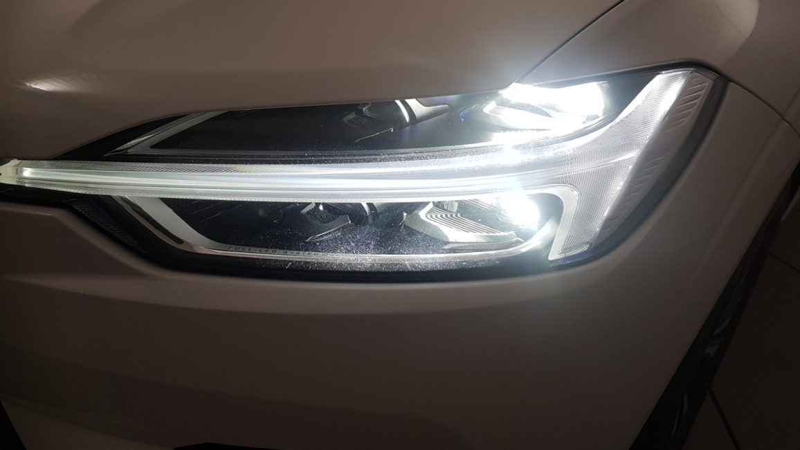 Volvo XC60 B4 B Momentum Pro aut WD0044P w leasingu dla firm