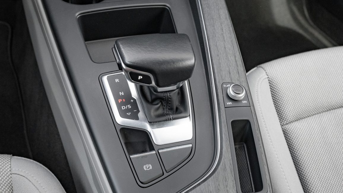 Audi A4 45 TFSI mHEV Quattro S Line S tronic GD491YV w abonamencie