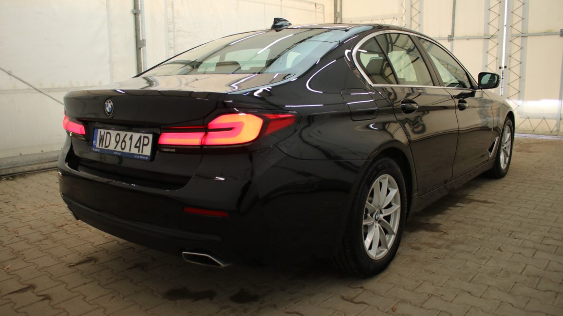 BMW 520i mHEV aut WD9614P w leasingu dla firm