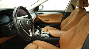 BMW 520i mHEV aut WD9614P w leasingu dla firm