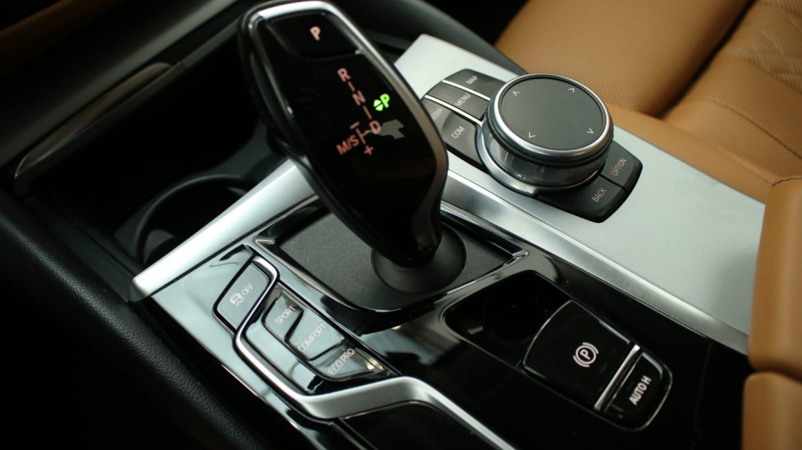 BMW 520i mHEV aut WD9614P w leasingu dla firm