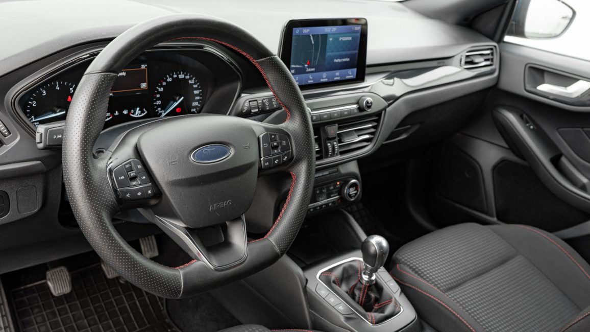 Ford Focus 1.0 EcoBoost mHEV ST-Line GD6J092 w abonamencie