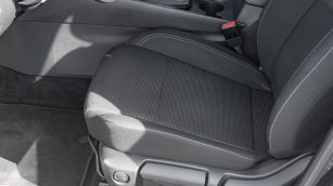 Nissan Qashqai 1.3 DIG-T mHEV Acenta Xtronic WD8571R w abonamencie dla firm