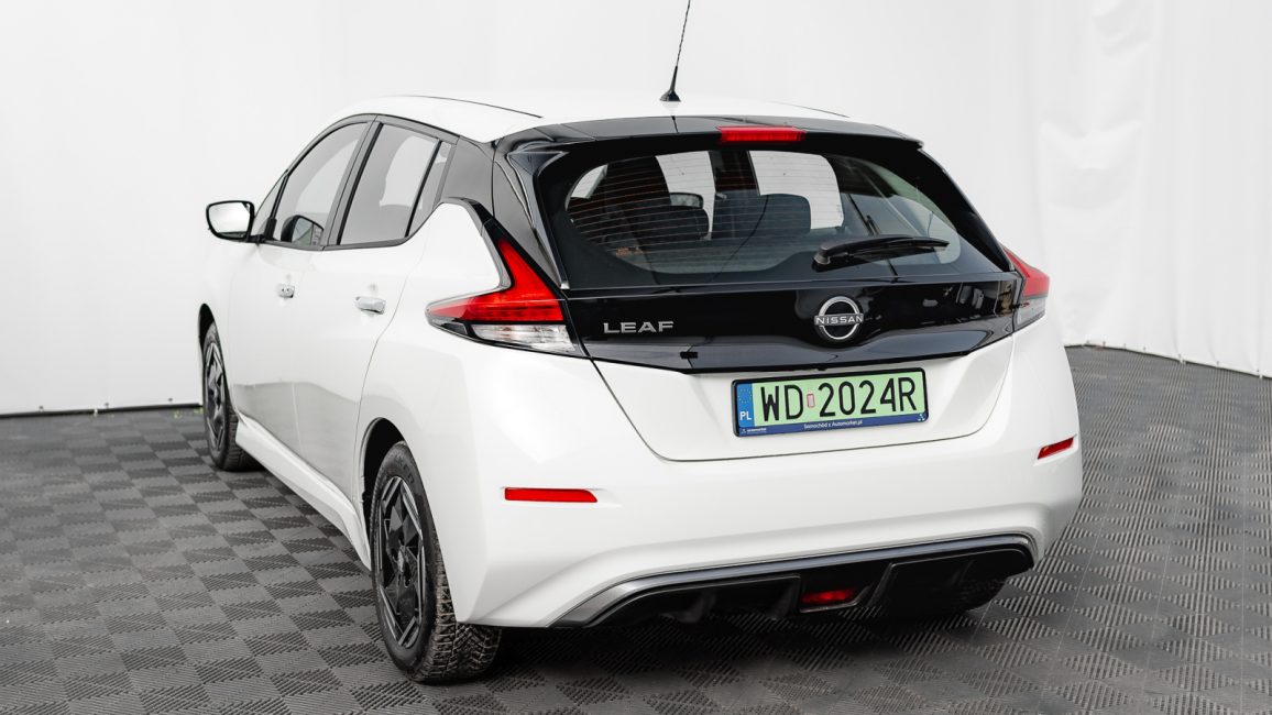 Nissan Leaf 40kWh Acenta WD2024R w abonamencie dla firm