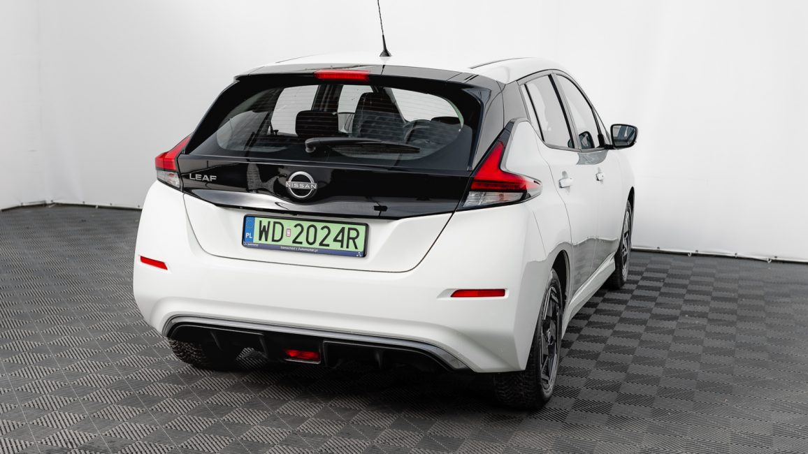 Nissan Leaf 40kWh Acenta WD2024R w abonamencie dla firm