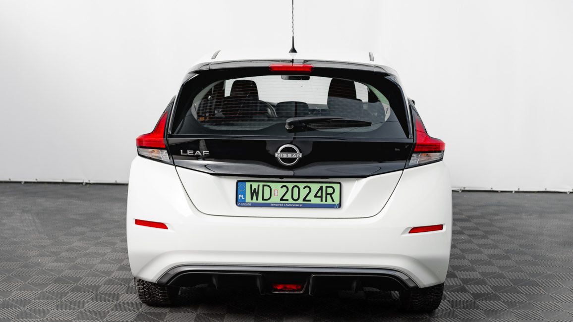 Nissan Leaf 40kWh Acenta WD2024R w abonamencie dla firm