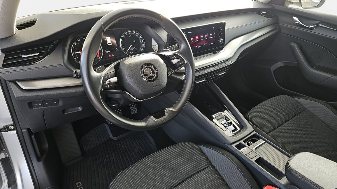 Skoda Octavia 2.0 TDI Ambition DSG KR7XF34 w zakupie za gotówkę
