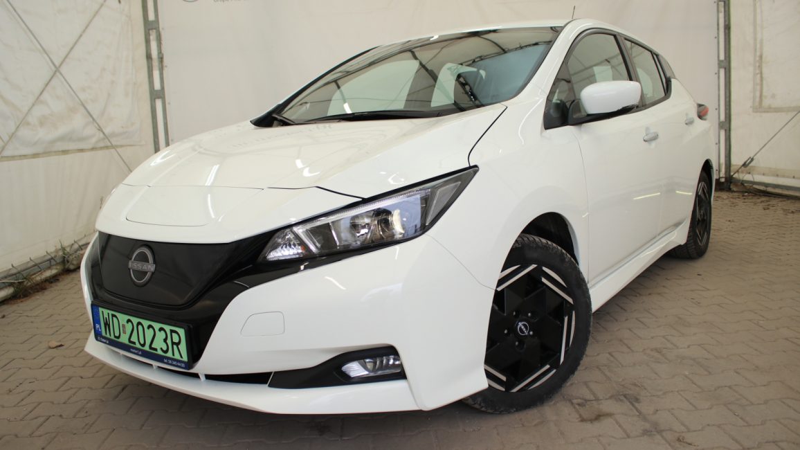 Nissan Leaf 40kWh Acenta WD2023R w abonamencie dla firm