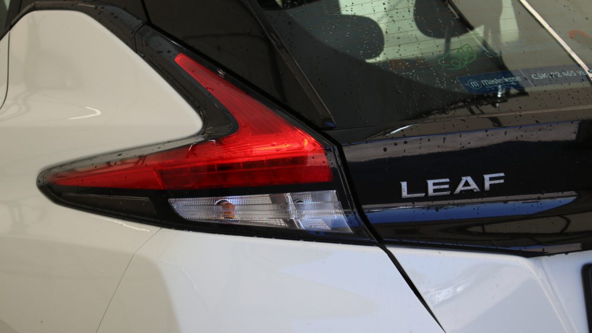 Nissan Leaf 40kWh Acenta WD2022R w abonamencie
