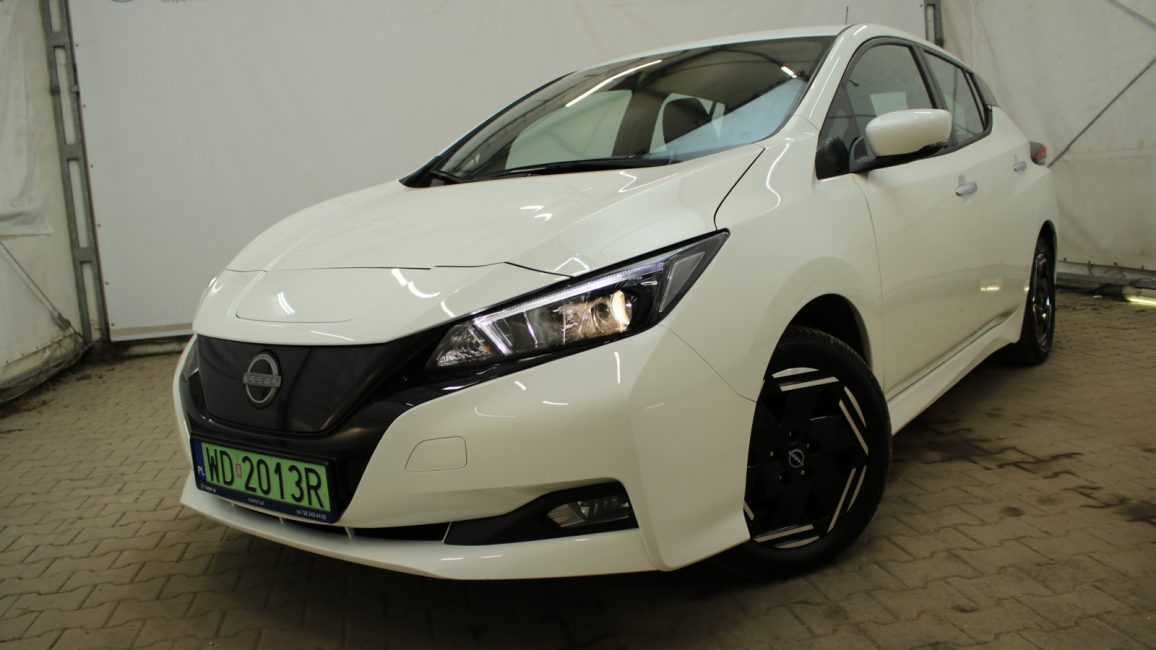 Nissan Leaf 40kWh Acenta WD2013R w abonamencie