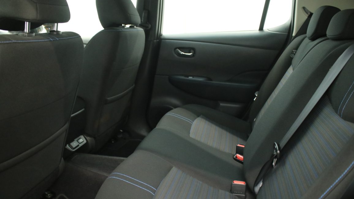 Nissan Leaf 40kWh Acenta WD2013R w zakupie za gotówkę