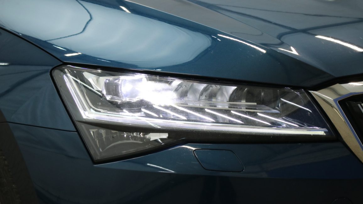 Skoda Superb 2.0 TDI SCR Ambition DSG WD2529S w zakupie za gotówkę