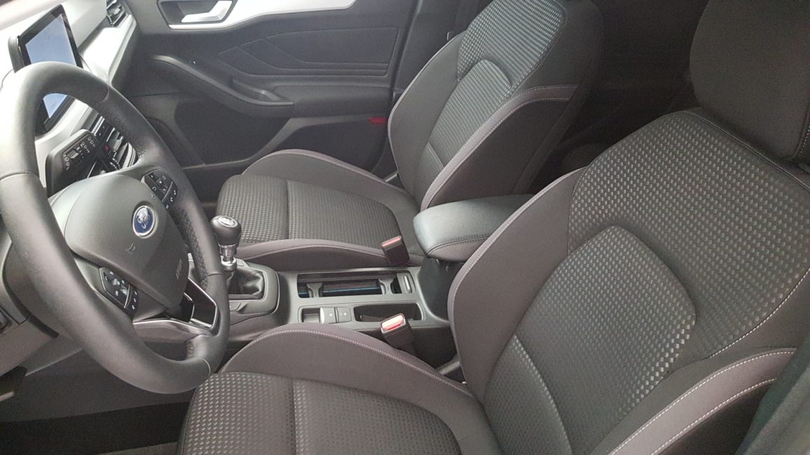 Ford Focus 1.5 EcoBlue SCR Connected WD0698P w leasingu dla firm
