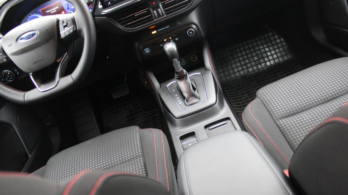Ford Focus 1.0 EcoBoost mHEV ST-Line X aut GD9G738 w abonamencie