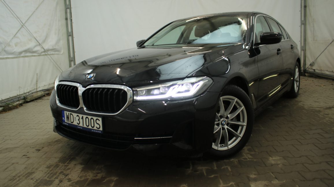 BMW 520i mHEV aut WD3100S w zakupie za gotówkę