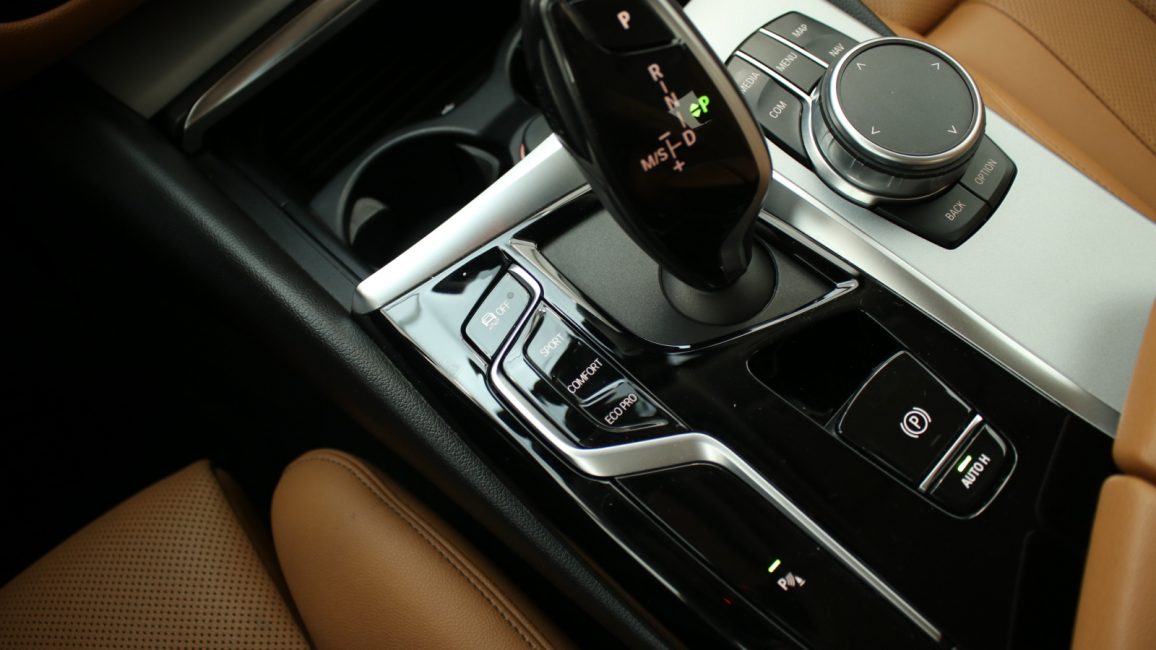 BMW 520i mHEV aut WD3100S w abonamencie dla firm