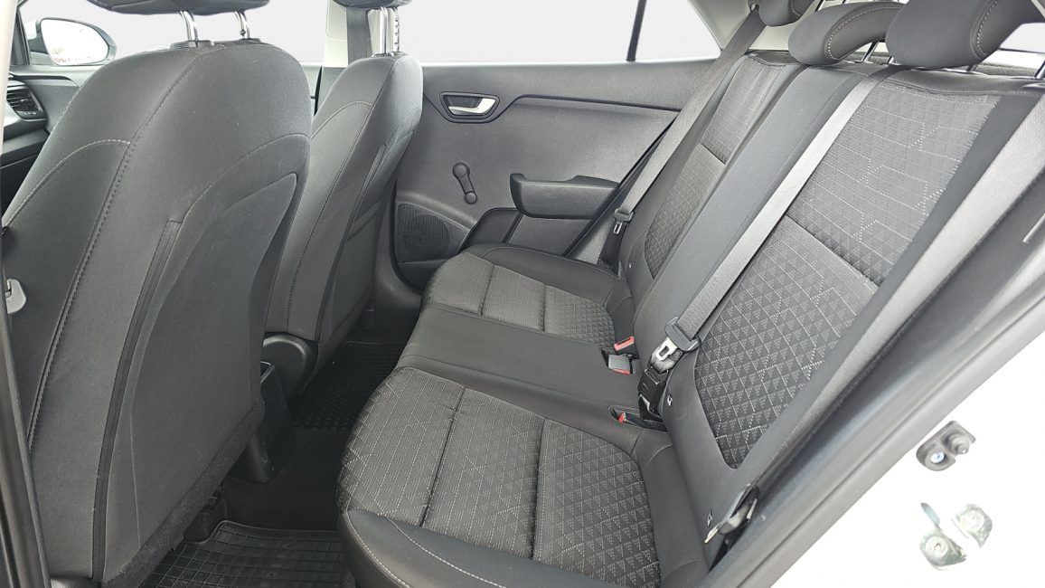 Kia Rio 1.2 M WD2969R w leasingu dla firm