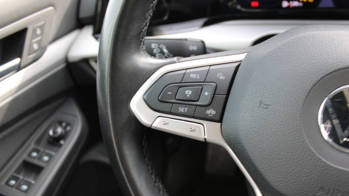 Volkswagen Golf VIII 1.5 TSI EVO Life WD1149P w leasingu dla firm
