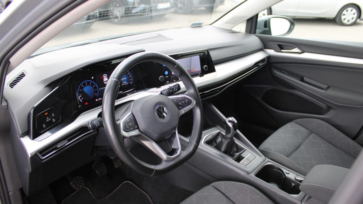 Volkswagen Golf VIII 1.5 TSI EVO Life WD1170P w leasingu dla firm