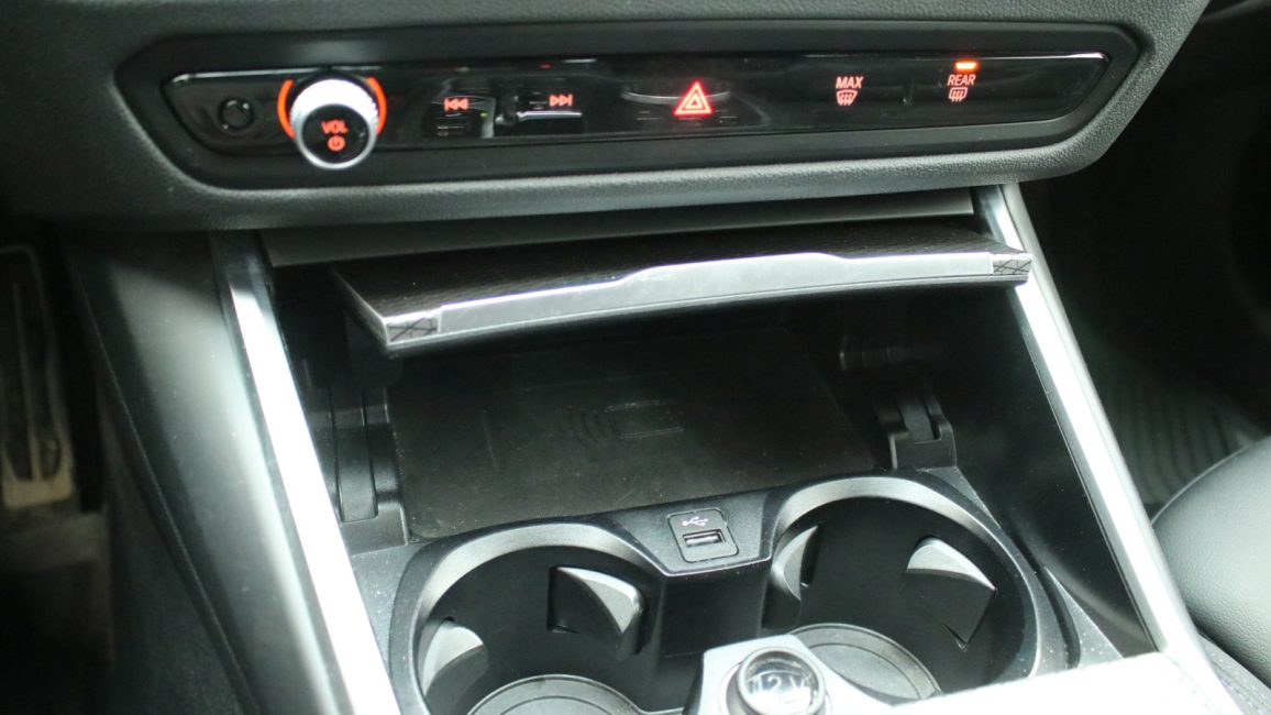 BMW 318d mHEV M Sport aut WD3554R w zakupie za gotówkę