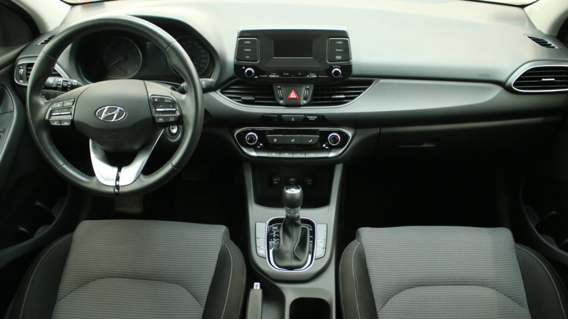 Hyundai i30 1.0 T-GDI Classic + DCT WD3238S w abonamencie