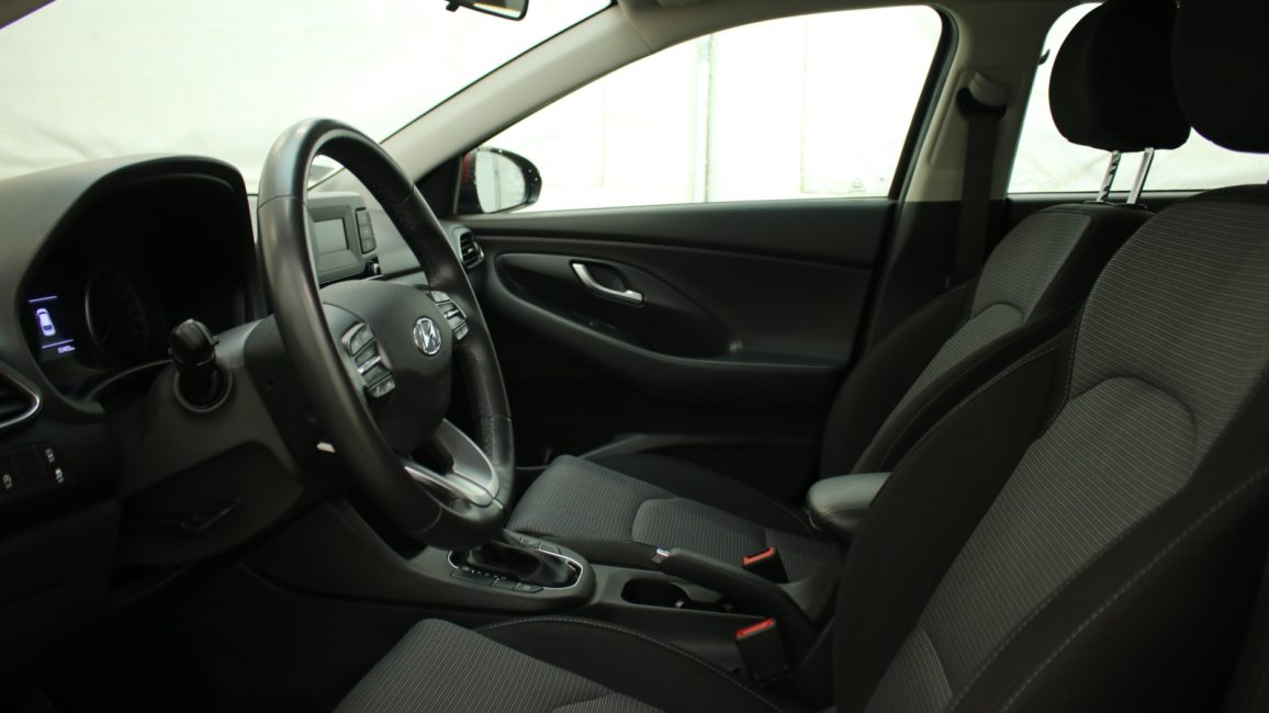 Hyundai i30 1.0 T-GDI Classic + DCT WD3238S w abonamencie