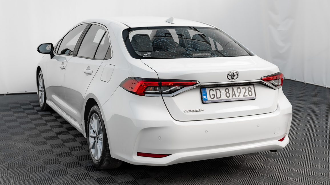 Toyota Corolla 1.5 Comfort MS GD8A928 w leasingu dla firm