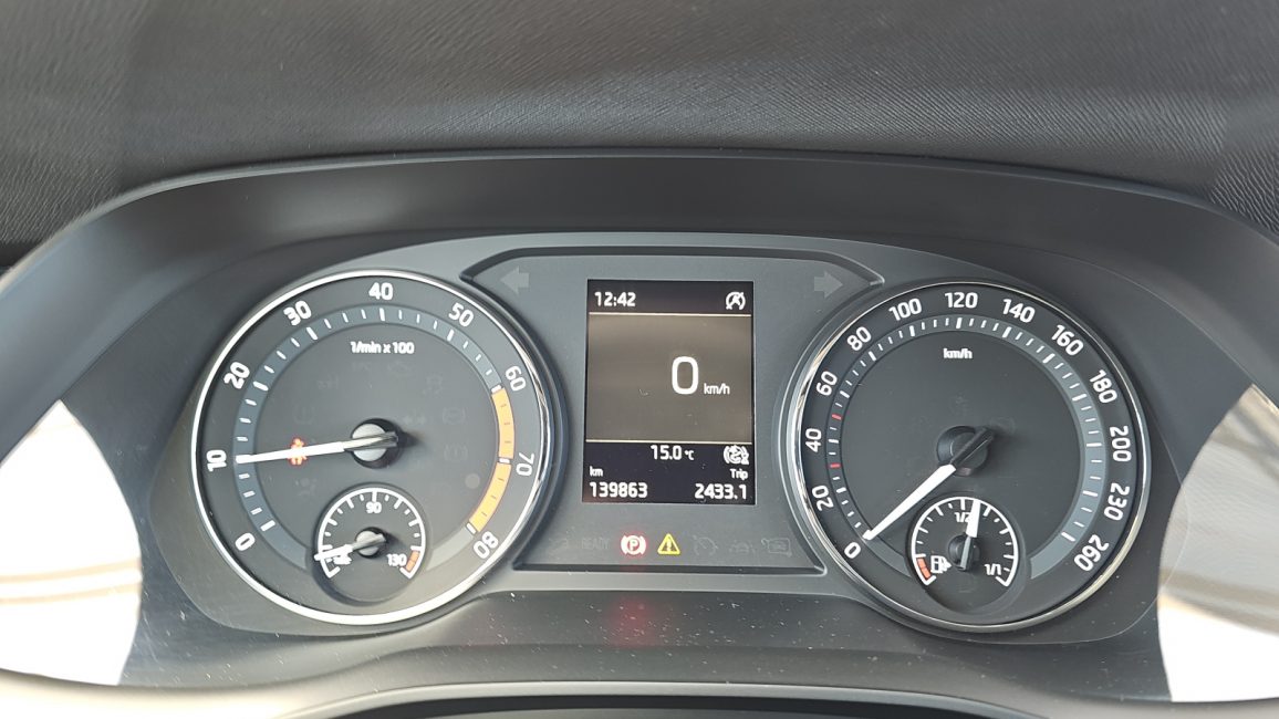 Skoda Octavia 1.5 TSI ACT Ambition WD6381P w leasingu dla firm