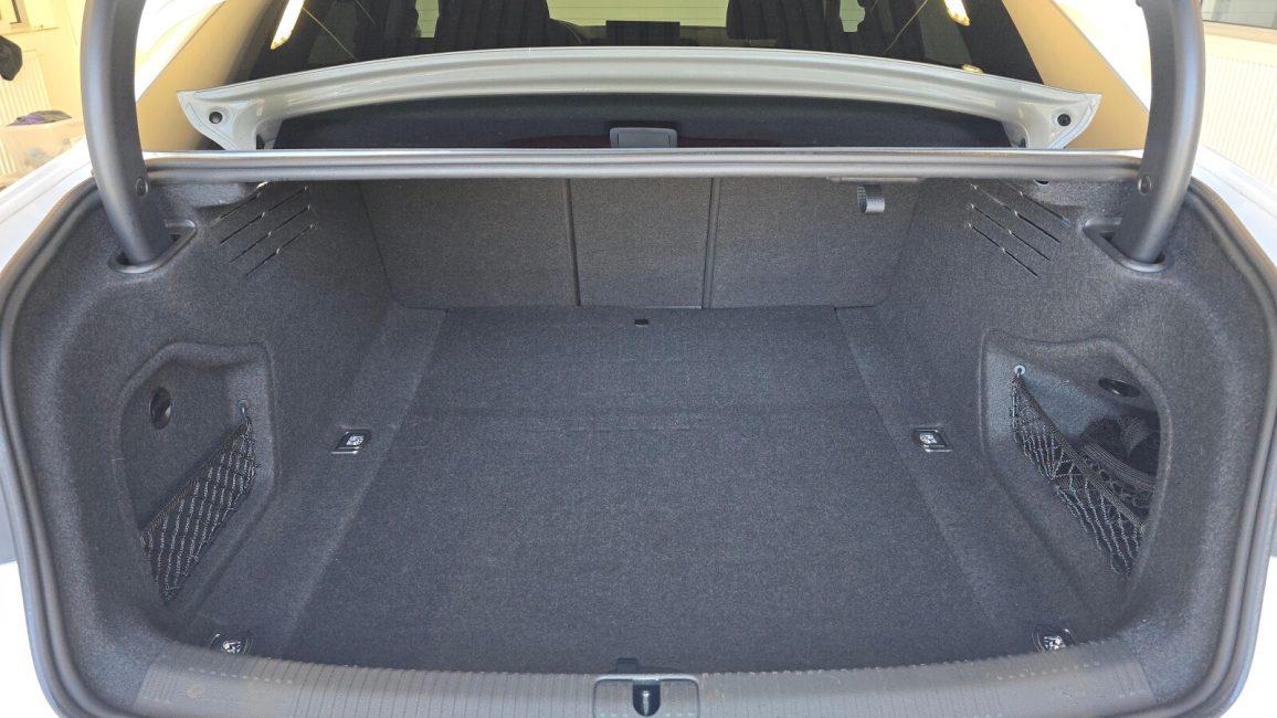 Audi A4 35 TFSI mHEV S tronic SK030XJ w leasingu dla firm