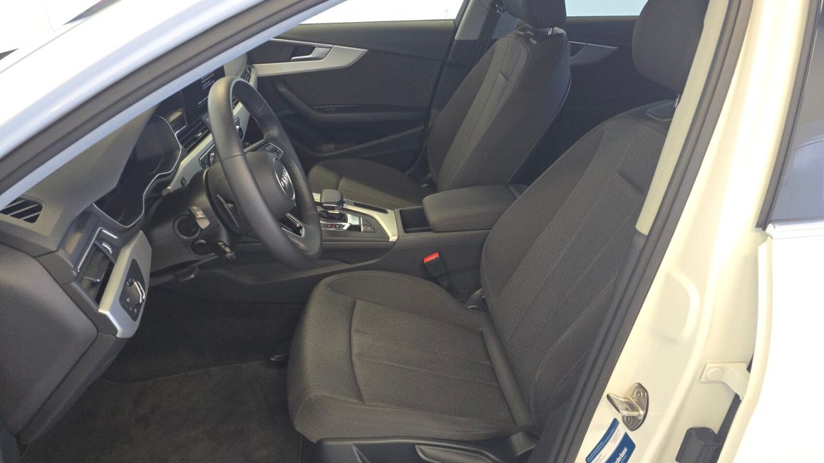 Audi A4 35 TFSI mHEV S tronic SK030XJ w leasingu dla firm
