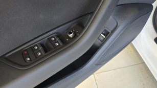 Audi A4 35 TFSI mHEV S tronic SK028XJ w abonamencie