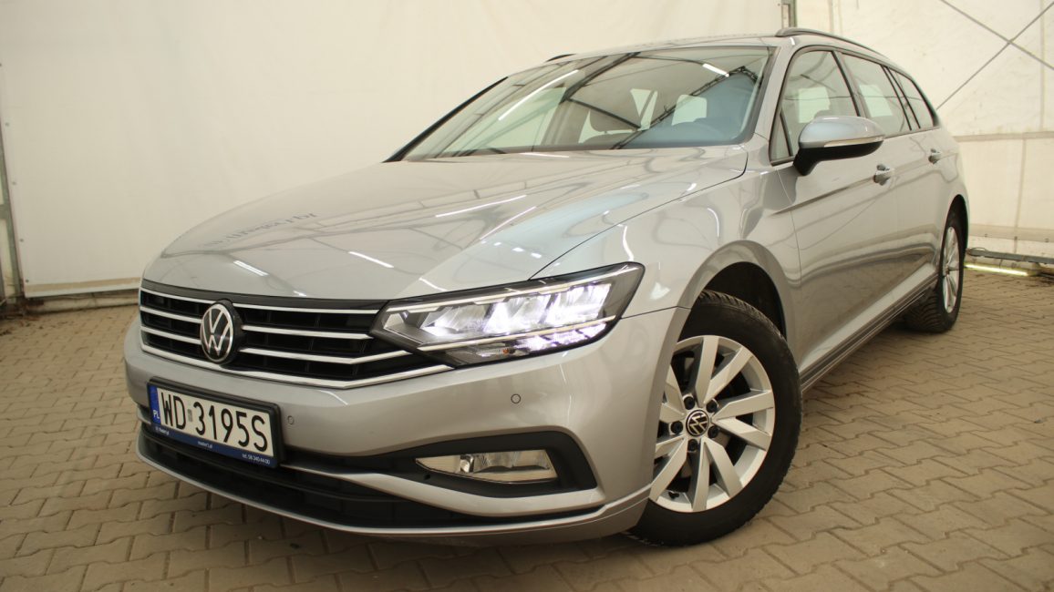 Volkswagen Passat 1.5 TSI EVO Essence DSG WD3195S w abonamencie