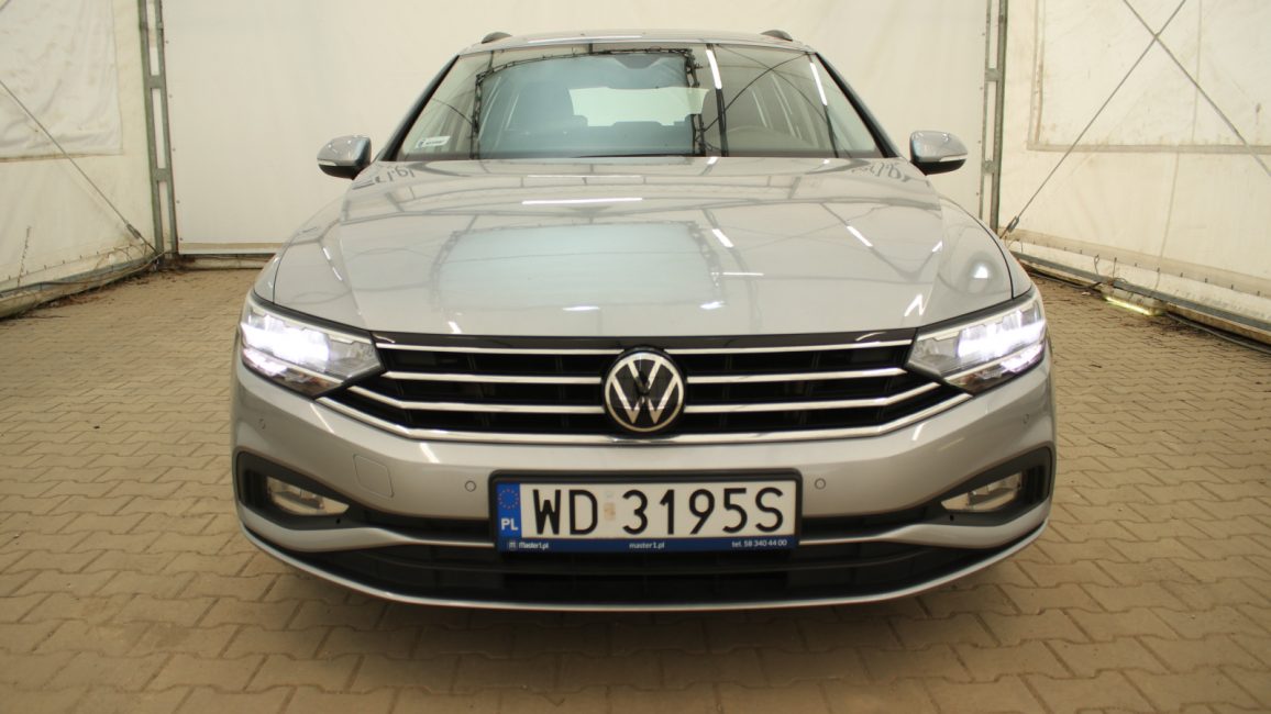 Volkswagen Passat 1.5 TSI EVO Essence DSG WD3195S w abonamencie
