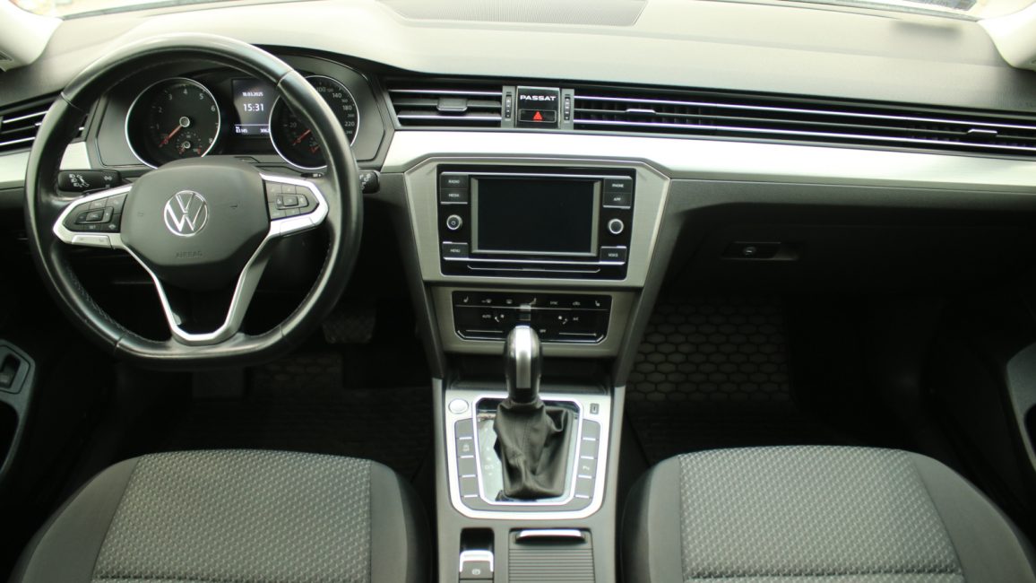 Volkswagen Passat 1.5 TSI EVO Essence DSG WD3195S w abonamencie