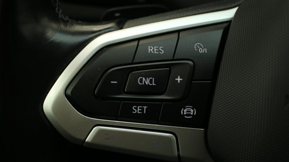 Volkswagen Passat 1.5 TSI EVO Essence DSG WD3195S w abonamencie