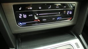 Volkswagen Passat 1.5 TSI EVO Essence DSG WD3195S w abonamencie
