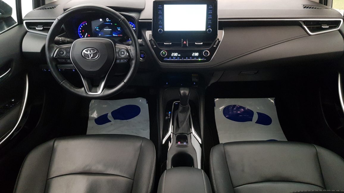 Toyota Corolla 1.6 Executive MS WD2863P w leasingu dla firm