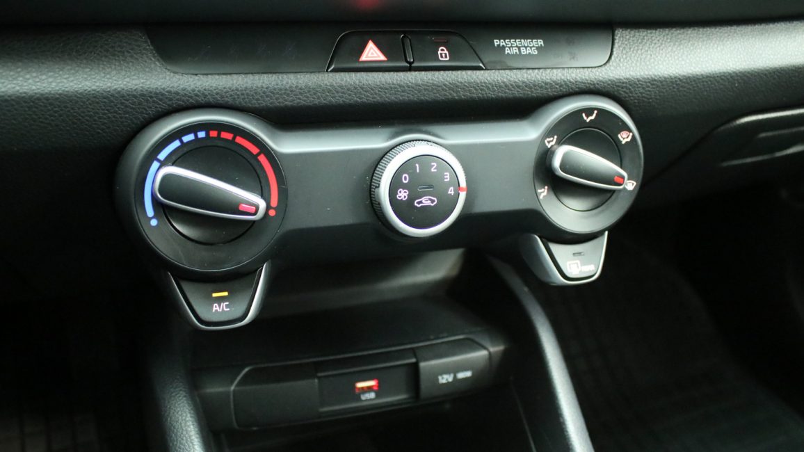 Kia Rio 1.2 M GD2L703 w abonamencie