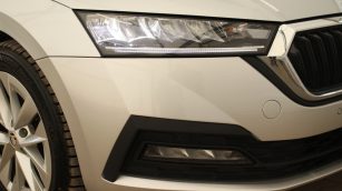 Skoda Octavia 1.5 TSI ACT Ambition WD6907P w abonamencie