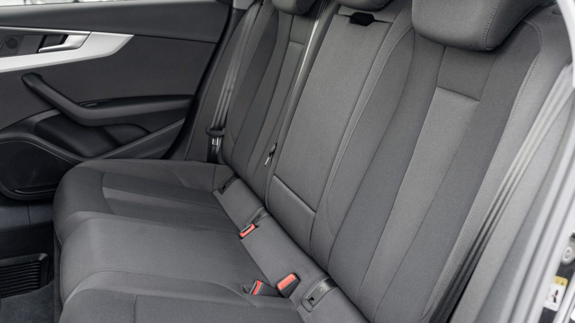 Audi A4 35 TFSI mHEV S tronic DW8VC70 w leasingu dla firm