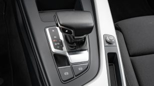 Audi A4 35 TFSI mHEV S tronic DW8VC71 w abonamencie dla firm