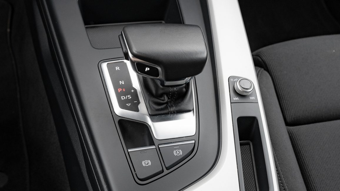 Audi A4 35 TFSI mHEV S tronic DW8VC71 w abonamencie dla firm