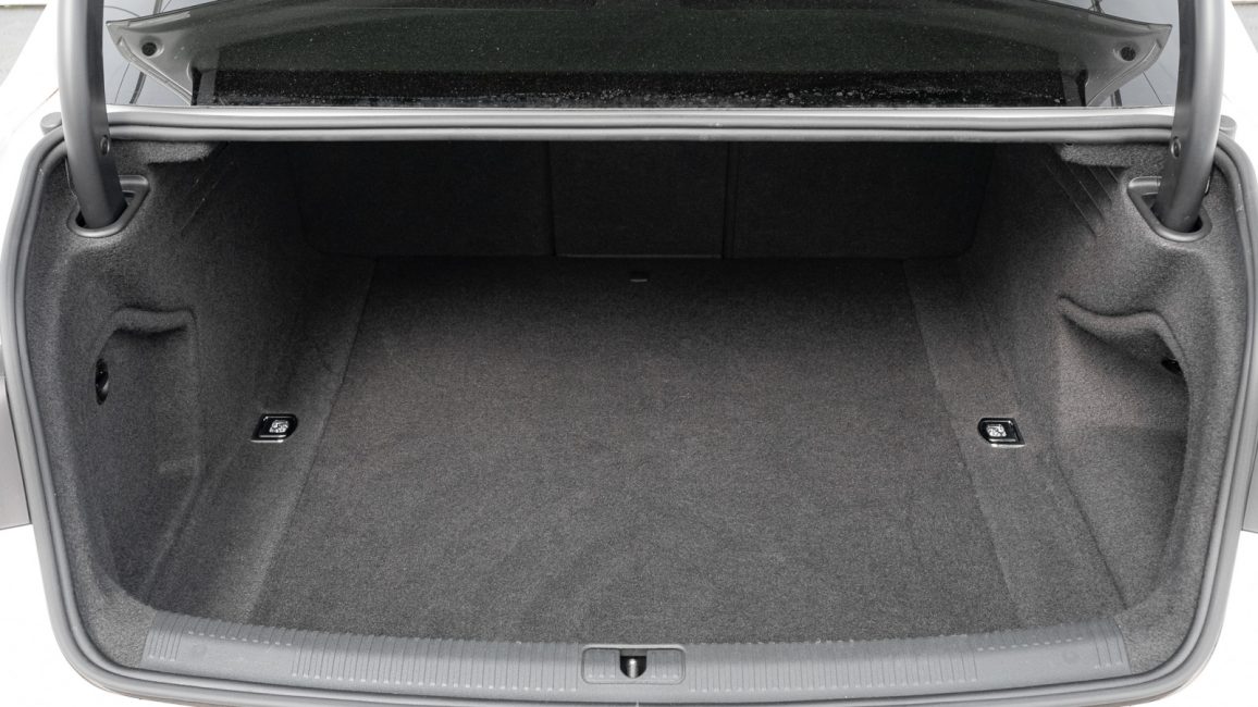 Audi A4 35 TFSI mHEV S tronic DW8VC71 w abonamencie dla firm