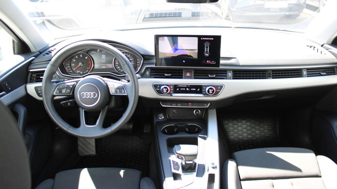 Audi A4 35 TFSI mHEV S tronic DW8VC72 w abonamencie dla firm