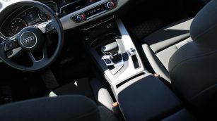 Audi A4 35 TFSI mHEV S tronic DW8VC72 w abonamencie dla firm