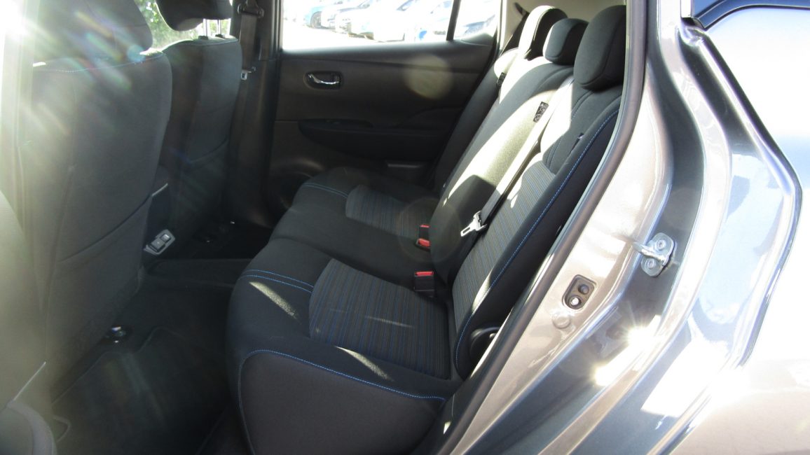 Nissan Leaf 40kWh Acenta DW7WT36 w abonamencie dla firm