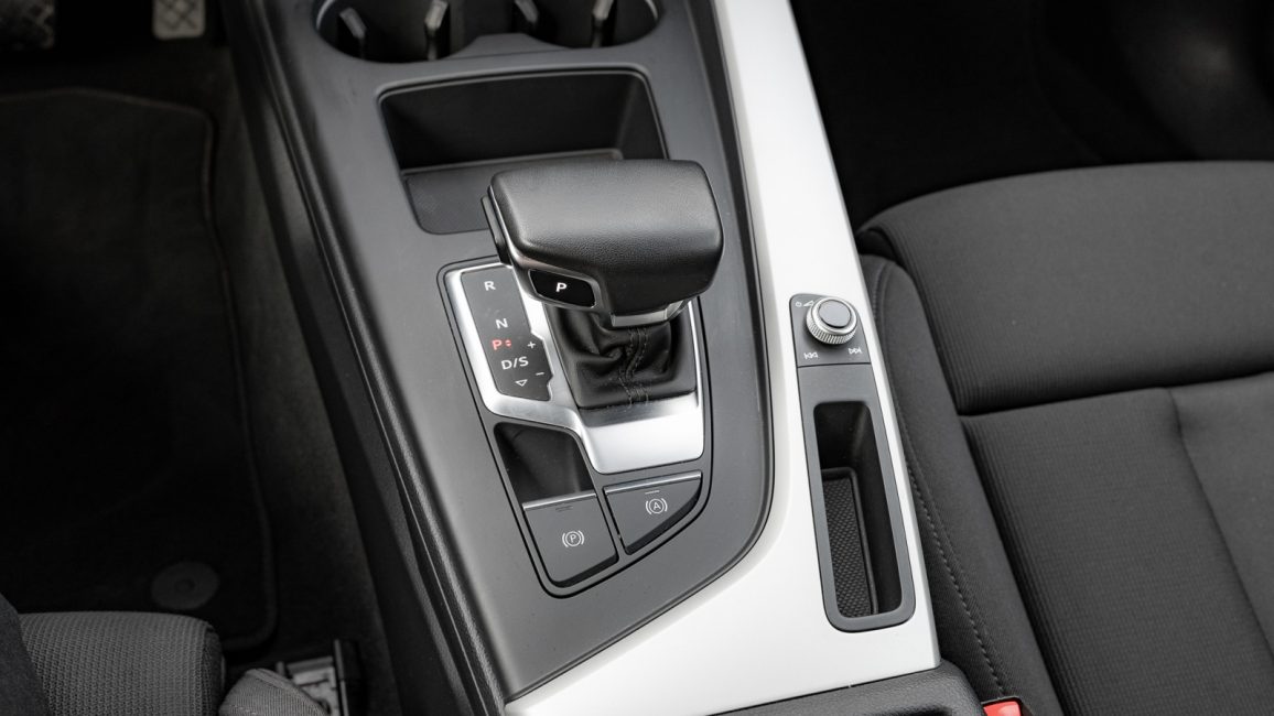 Audi A4 35 TFSI mHEV Advanced S tronic DW8VC29 w abonamencie