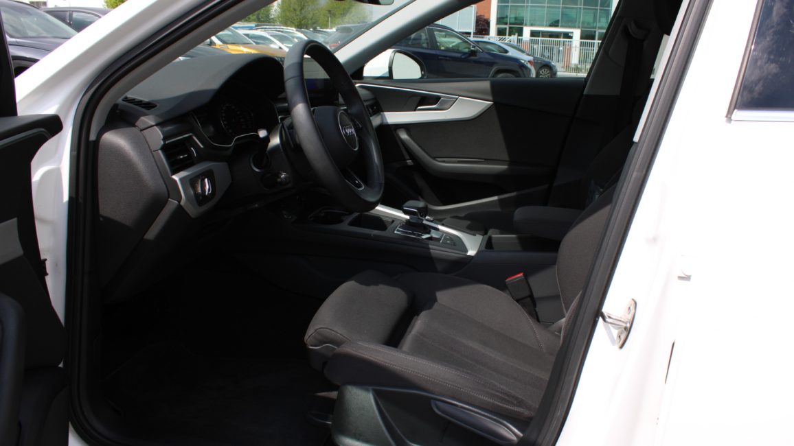 Audi A4 35 TFSI mHEV S tronic DW8VC27 w leasingu dla firm